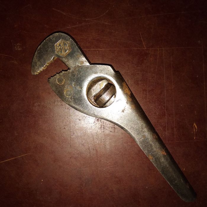 Ключ закаточный газовый