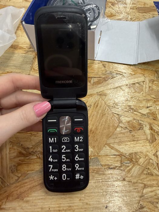 Telefon z klapka Maxcom MM834 na gwarancji, kupiony 23.09.25r.