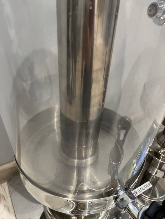 Диспенсер для напоїв