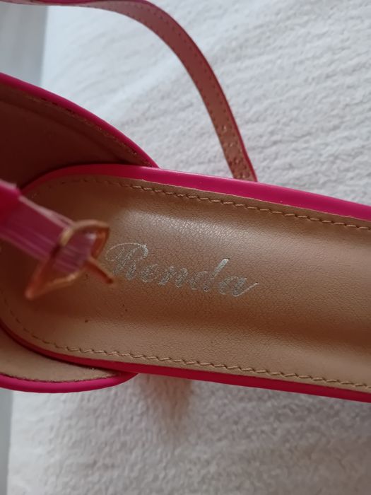 Sandały damskie obuwie