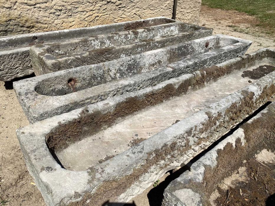 Koryto z piaskowca (stare)