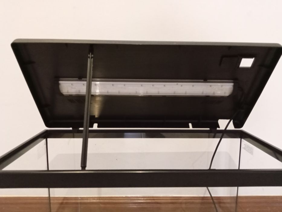 Aquário Aquatlantis 60litros led