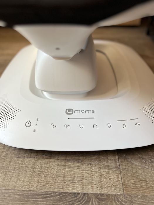 Крісло-гойдалка 4moms MamaRoo 5.0 Black