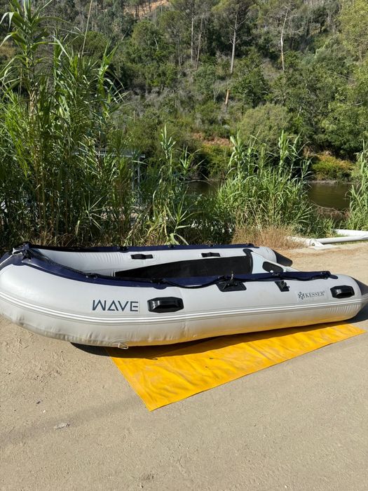 Emabarcação Insuflavel com Motor eletrico