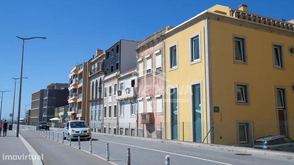 Prédio para Reabilitação na Foz do Douro –  junto à Praia