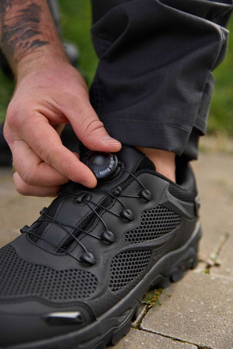 Тактичні військові демісезонні кросівки на автошнурівці Чорні 40-45р