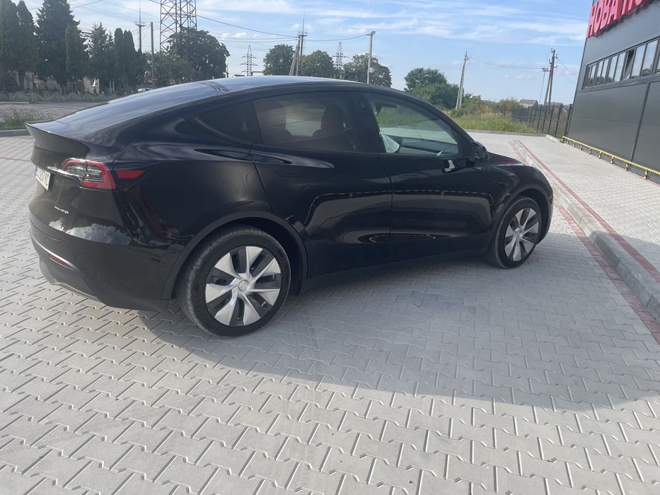 Tesla model Y 2021 тесла модел Y