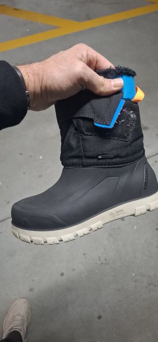 Botas caminhada neve quentes rapaz