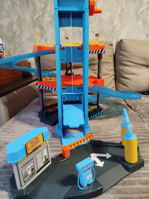 Треки за гарною ціною