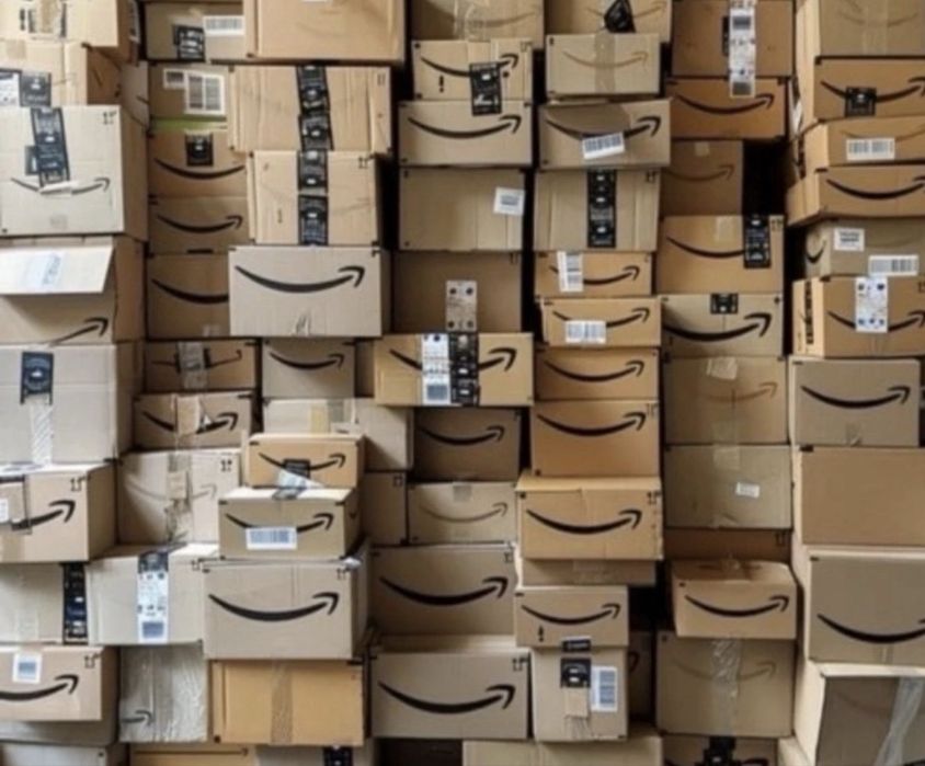 Zwroty z amazon, w zdjęciach przykładowe przedmioty