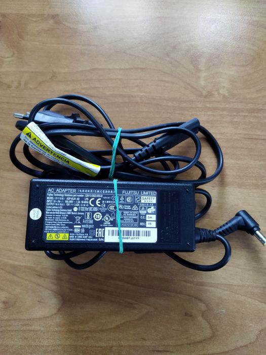 Блок питания/зарядное до ноутбука 19v