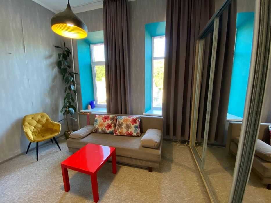 Продам студию в центре в отличном состоянии