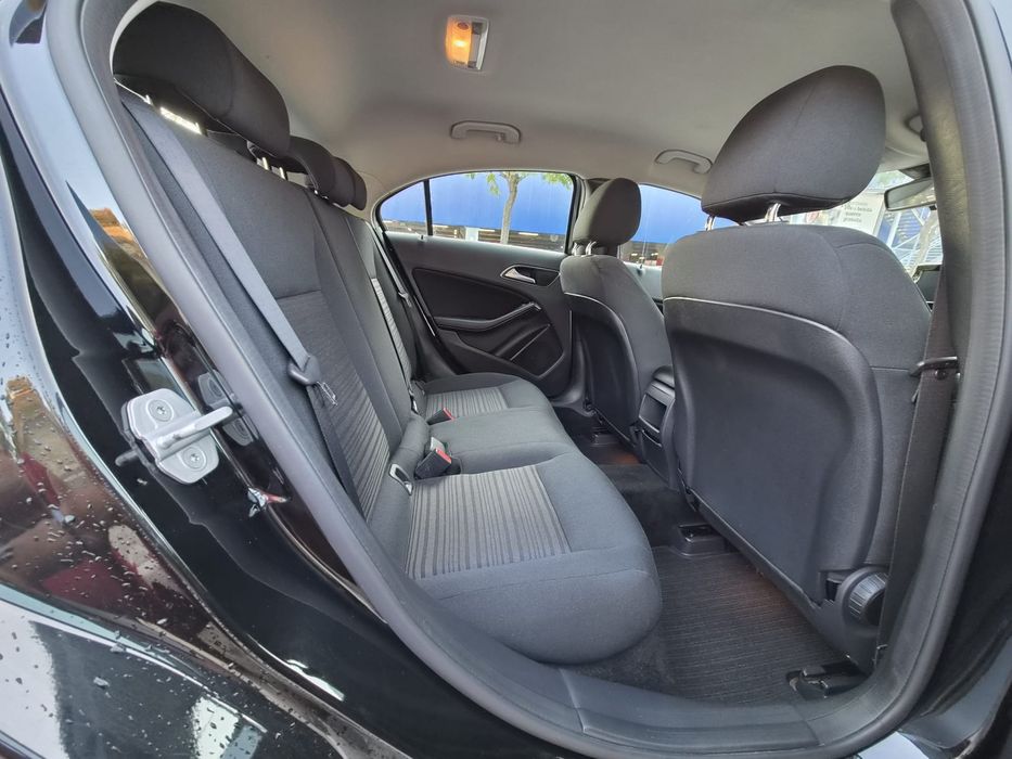 Mercedes A180 CDi -2016 (180000kms)