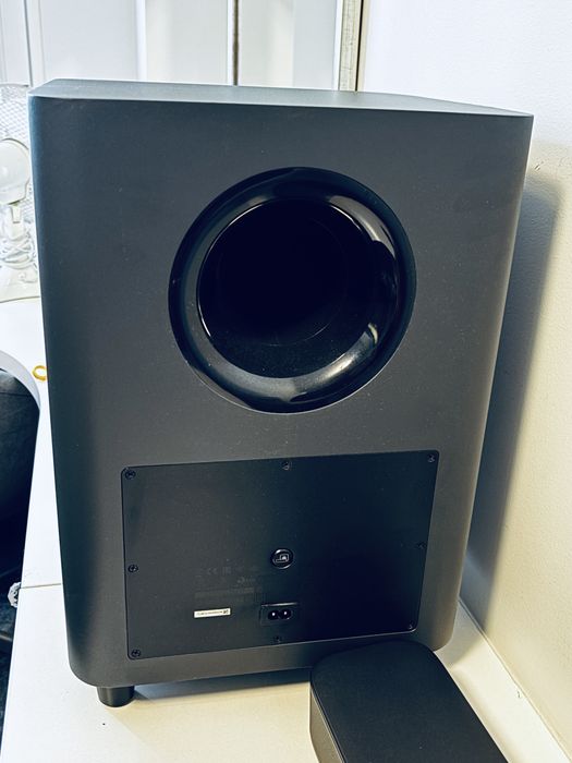 JBL SoundBar 5.1 CNTR Surround 5.1 550 W + bezprzewodowy subwoofer