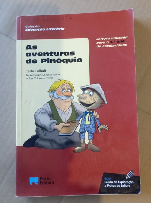 Livro "As Aventuras de Pinóquio"