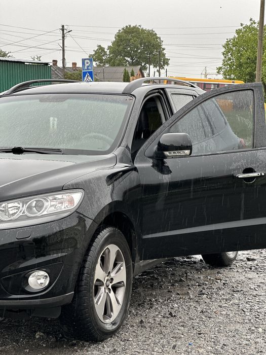 Продам Hyundai SANTA FE
