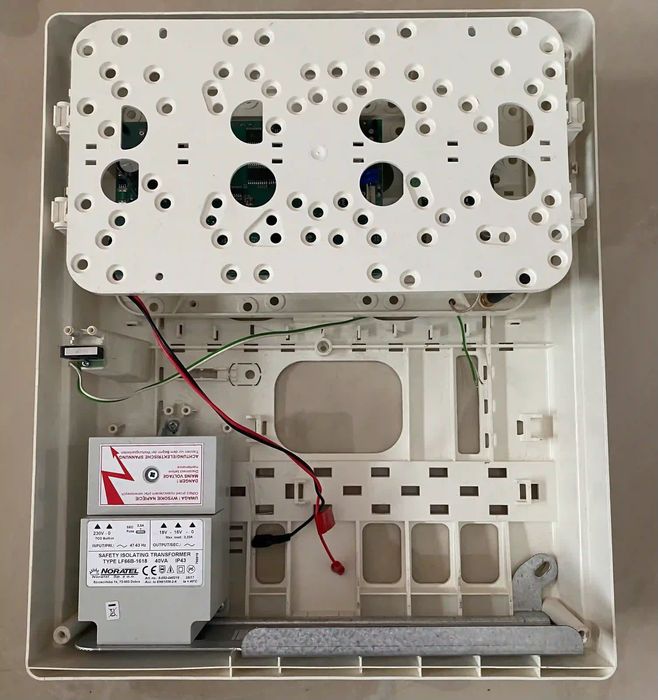 SATEL Centrala alarmowa z powiadamianiem SMS Super okazja – Super stan