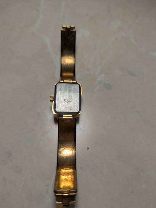 Жіночий наручний годинник "Луч", працюючий.