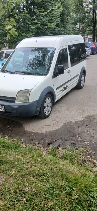 Конект 2005 р.Мінівен 7 місць.