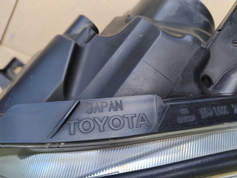 Komplet lamp Toyota RAV4 III – lewa i prawa