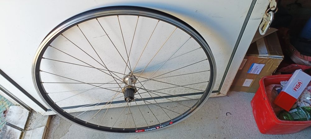 Roda traseira DT Swiss 535