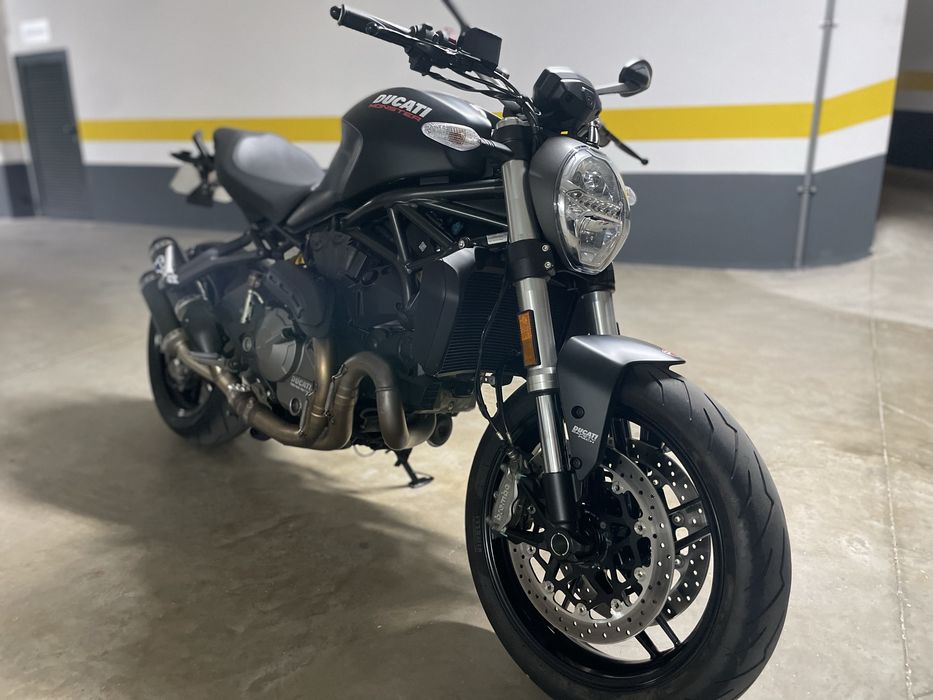 Ducati Monster 821 (2019) – Como Nova, Extras  8.400 km