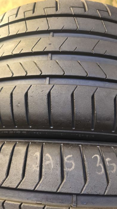 Pneus 275/35/19 Pirelli