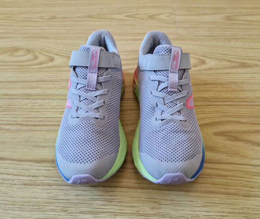 Кросівки для дівчинки New Balance 35 розмір (стелька 22.5см) Original