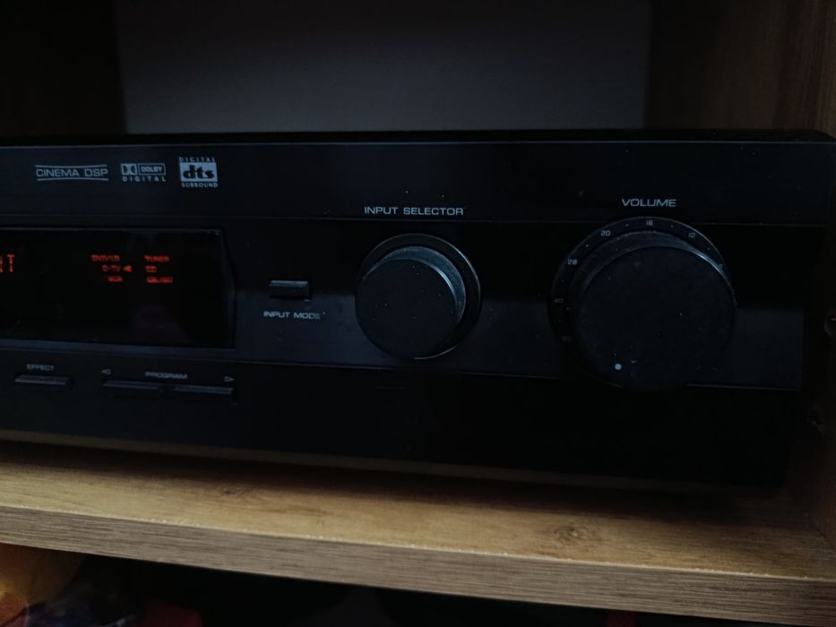 Yamaha DSP-E800 3.1