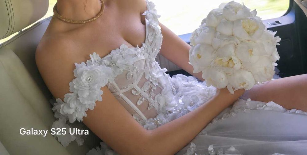 Suknia ślubna kwiaty 3D rozm. S/M