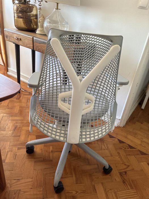 Cadeira de escritório herman miller