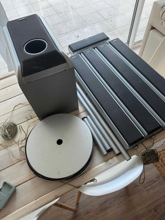 Sistema de som sony com fios e DVD