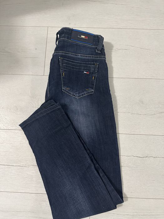 Джинсы Tommy Hilfiger