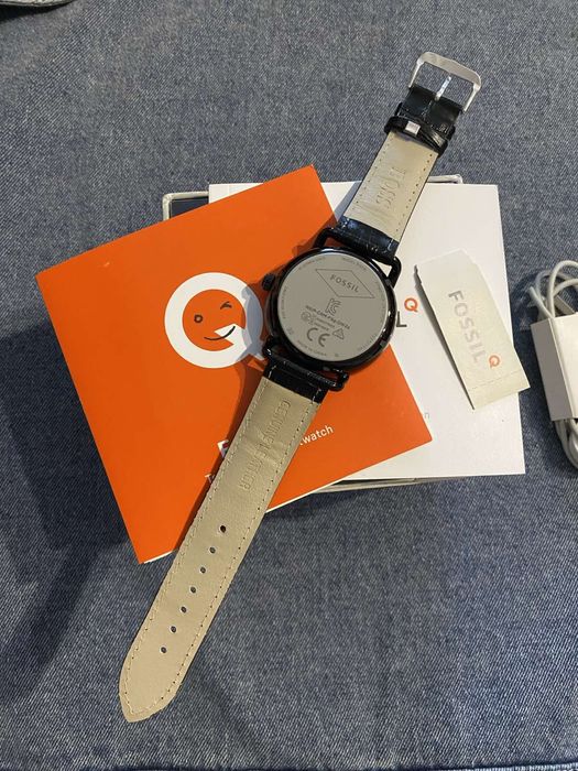 Смарт-часы Fossil FTW2103 смарт-годинник