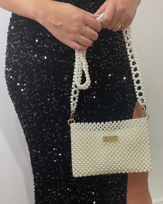 Bolsa Elegante de Perolas