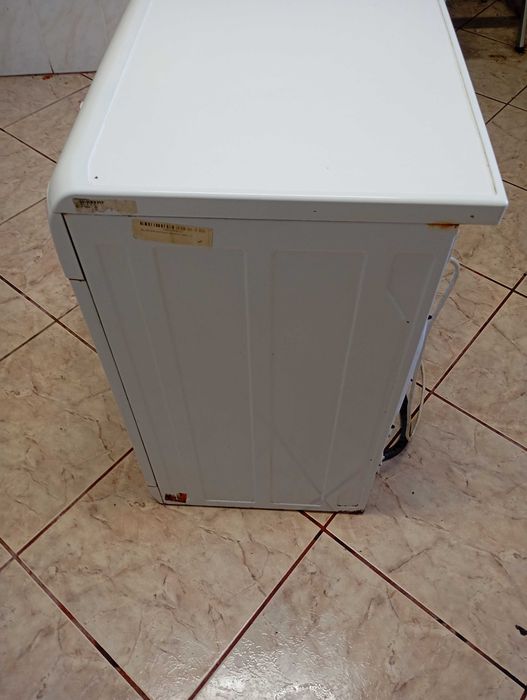Maquina de lavar roupa  /ou para  peças