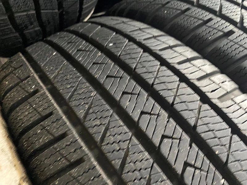 215/50r18 Vredestein Quatrac Pro_6,5mm_4szt_(349)