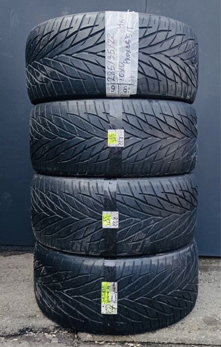 285 35 22 toyo proxes ST 4 штуки протектор 70%.
