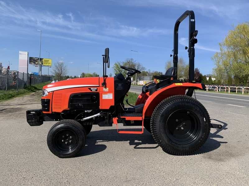 NOWY Traktorek Taro B40 HST rejestracja 40KM 4x4 opony do trawy
