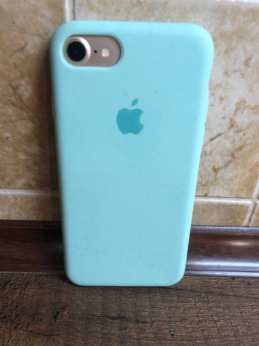 Телефон IPhone 7 128 GB