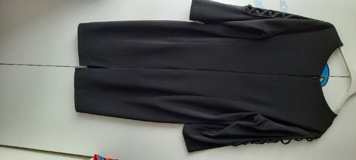 Elegancka czarna sukienka roz. 42