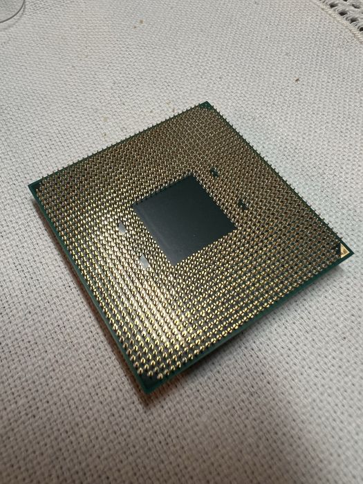 AMD Ryzen 3 1200 AM4 + Cooler Original | Excelente estado