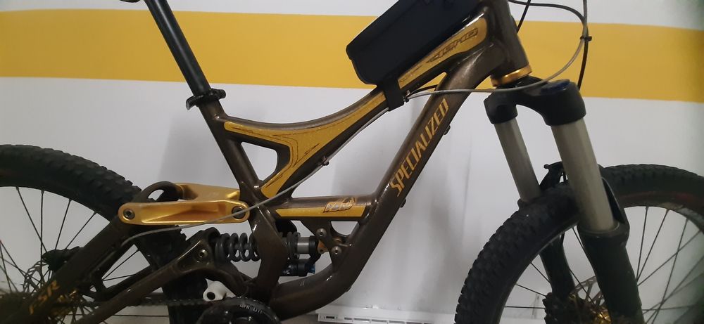 Specialized demo 7