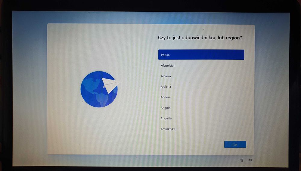 Samsung 17,3" i7 NP350E7C ,GR, 2GB/8GB/NOWY-SSD 128GB + 1TB Win 11