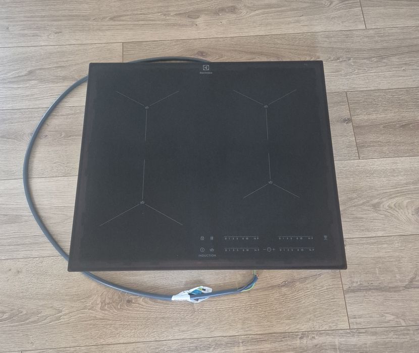 Płyta indukcyjna Electrolux 700 SenseBoil EIS62443