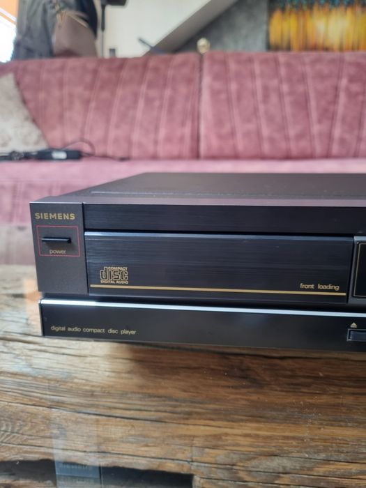 Odtwarzacz CD Siemens RW 730 compact disc player