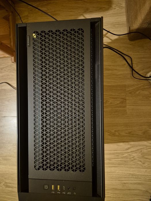 Sprzedam komputer stacjonarny PC