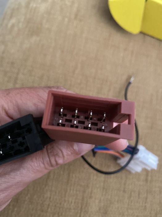 Adaptador para autobradio