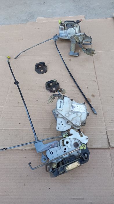 Джилі ск зеркало стекло замок