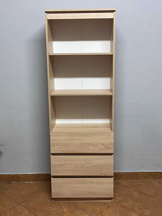 Klasyczny regał na książki, segregatory, zabawki